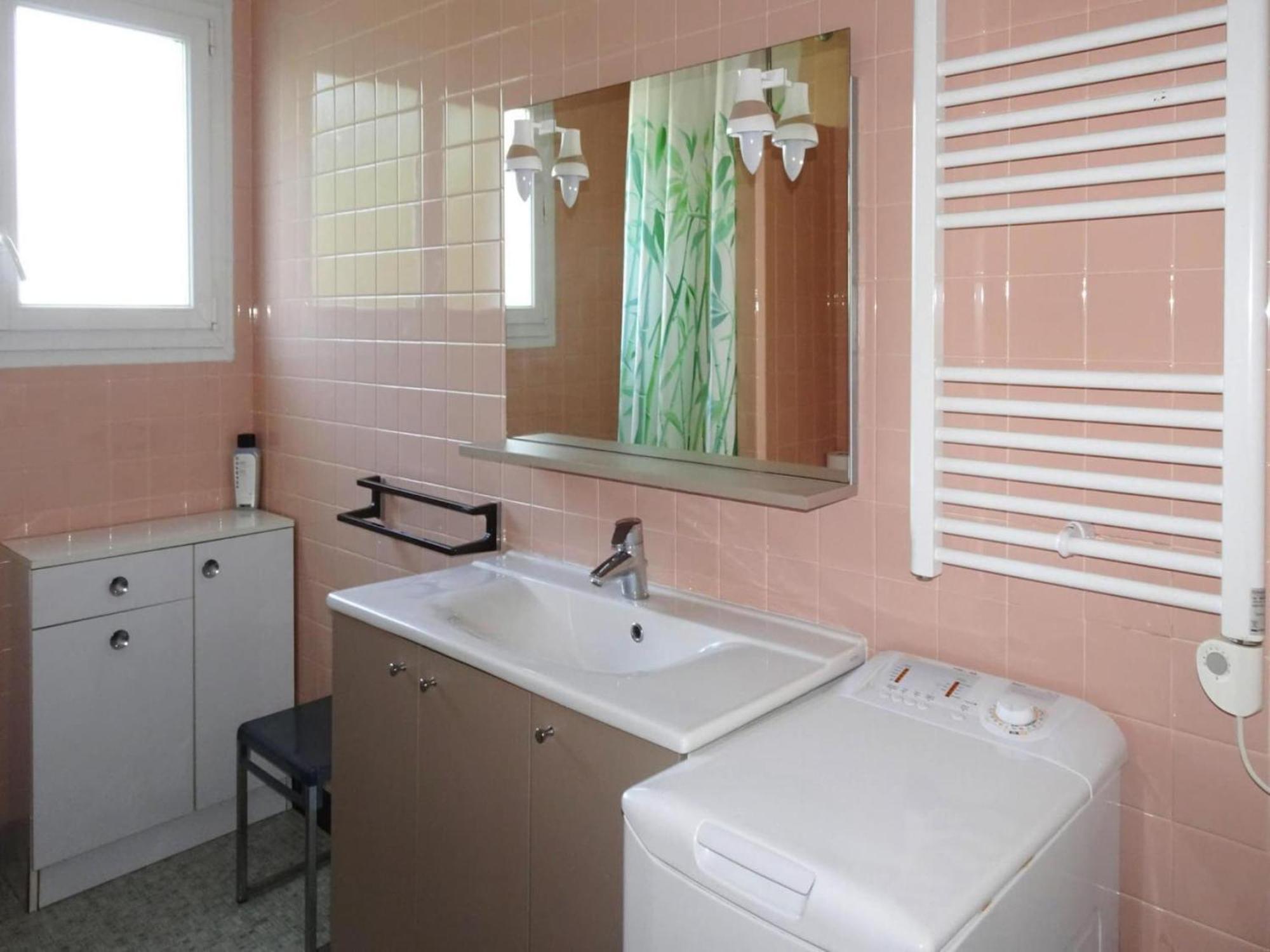 Apartment, Benodet Luaran gambar